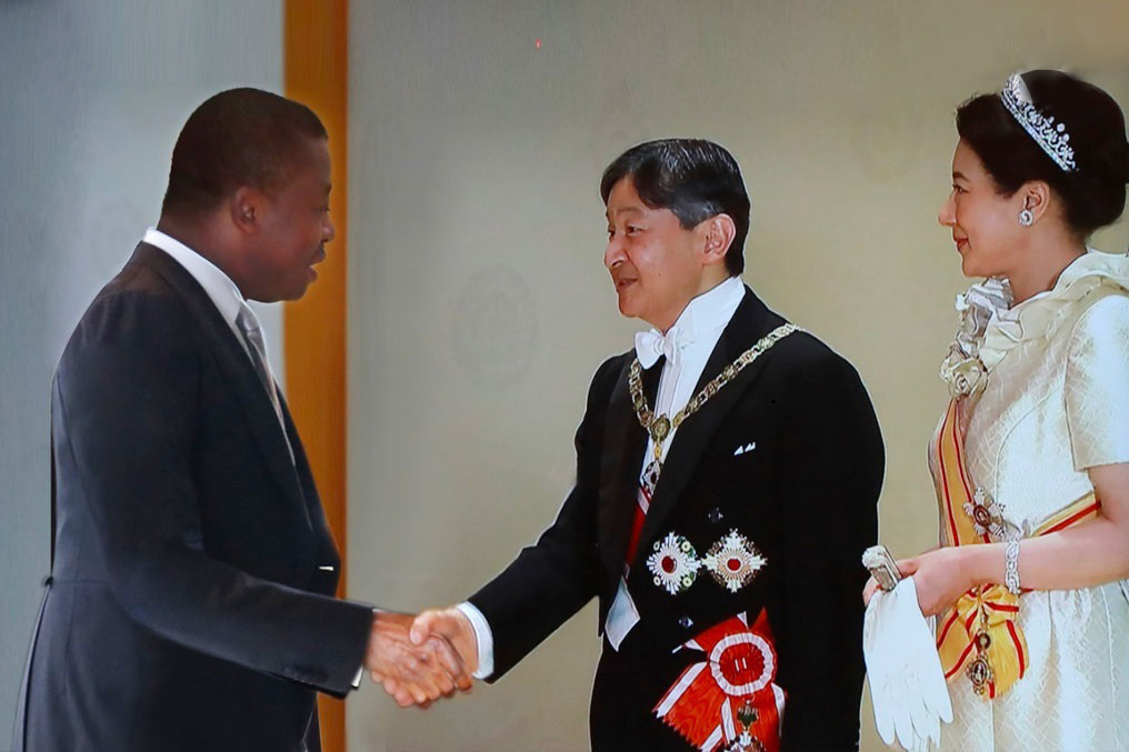 INTRONISATION DU NOUVEL EMPEREUR JAPONAIS : LE CHEF DE L’ETAT…